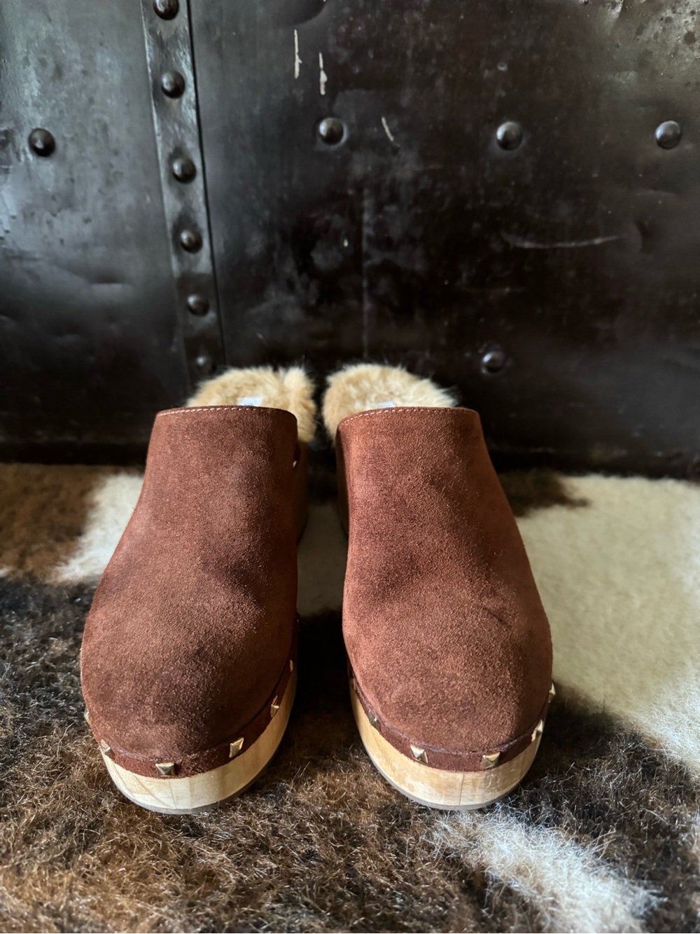 Steve Madden Brown Suede Fur-Lined Clogs